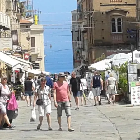 Olympus Bed & Breakfast Tropea
