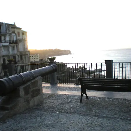 Olympus 4* Tropea