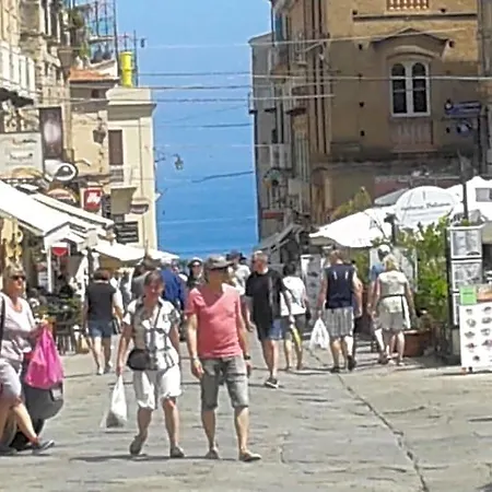 Frühstückspension Olympus Tropea